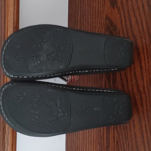 Alegria PG Lite Multi Colored Patent  Leather Sandals Size 37 US 7 - 7.5 - Picture 9 of 10